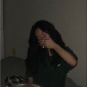 Meet your Posher, Ahra